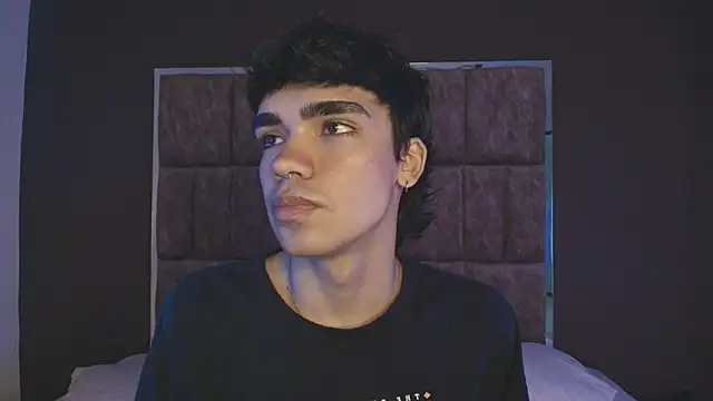 JoeCollins  online show from November 4, 11:06 pm