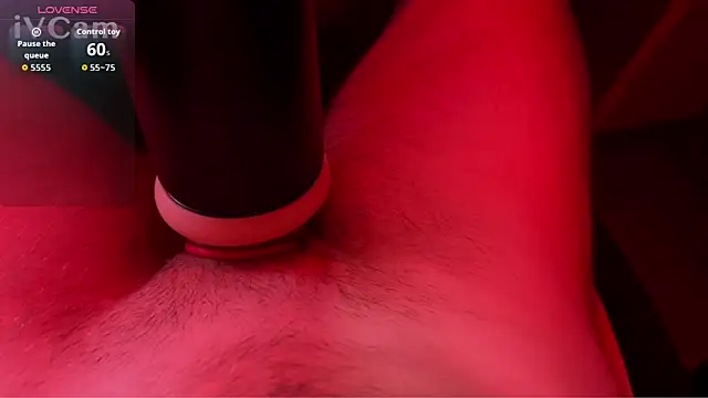 19yoShyBoy online show from April 11, 6:55 pm