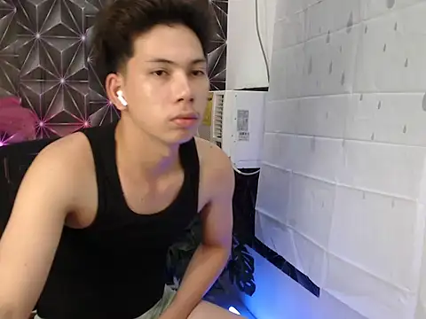 Snapshot of ursweet_jade chatting on September 19, 1:33 pm ursweet jade online show from September 19, 1:33 pm