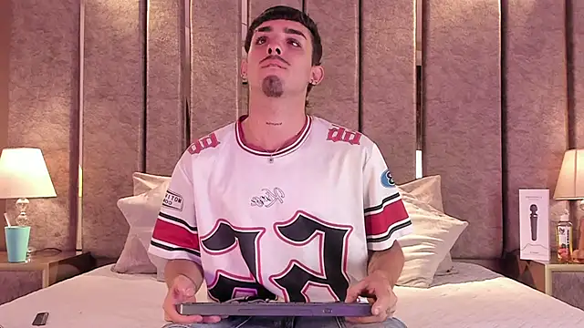 NikoStone  online show from April 14, 3:50 am