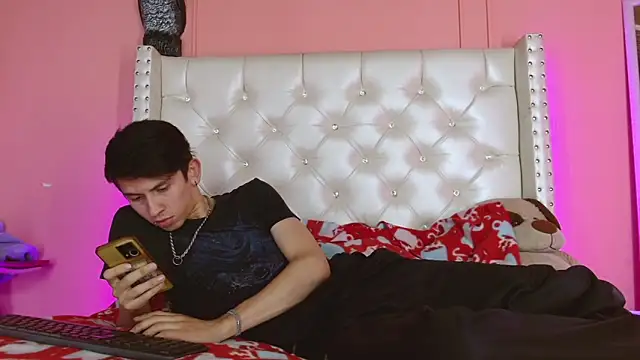 Adrian-harrys online show from September 19, 4:02 am