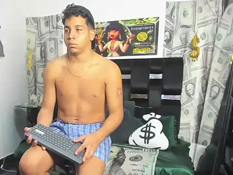 Big Femboy02 online show from September 12, 2:06 pm