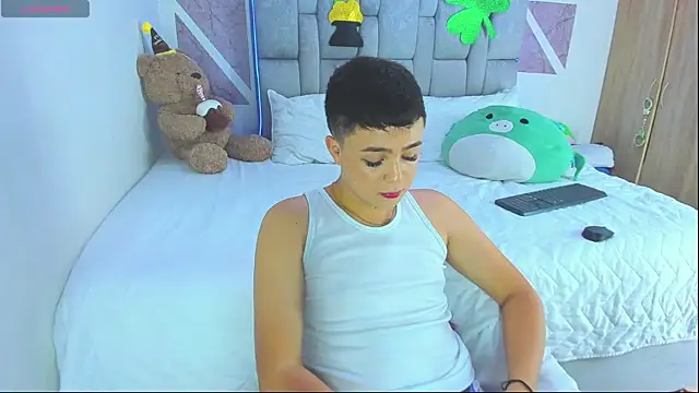 christopher Hot online show from March 23, 8:37 pm