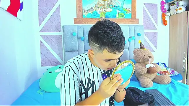 christopher Hot online show from April 1, 11:35 pm