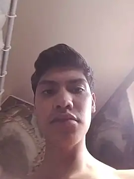 aispuro8505 online show from April 27, 4:58 pm