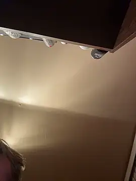 DILFiGuess11 online show from February 17, 8:02 am