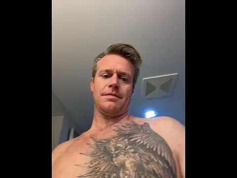 DILFiGuess11 online show from May 9, 7:26 pm
