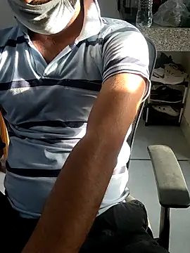 johnysinsr online show from April 5, 2:08 am