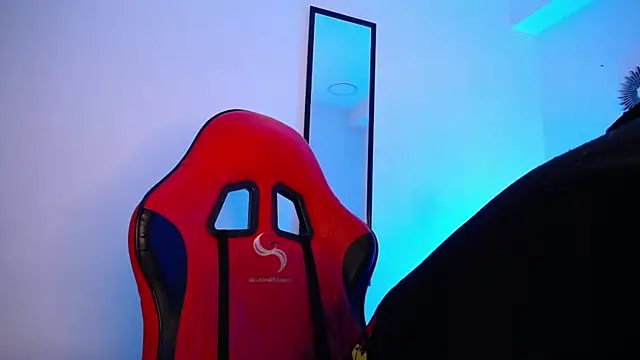 Anhonymus  online show from November 24, 3:40 am