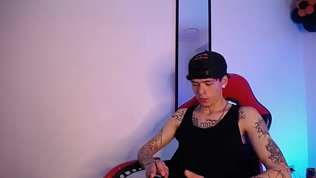 Anhonymus  online show from October 30, 4:47 am