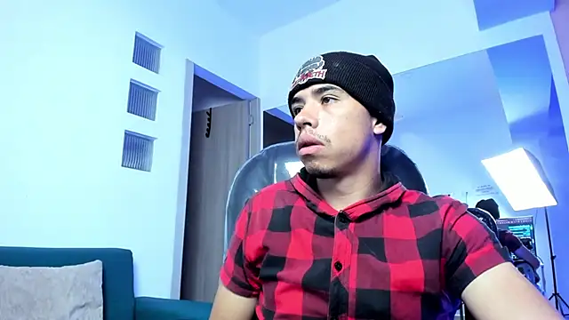 Muscle Scott online show from April 2, 1:41 pm