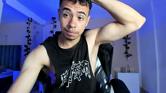 Muscle Scott online show from March 31, 1:35 pm