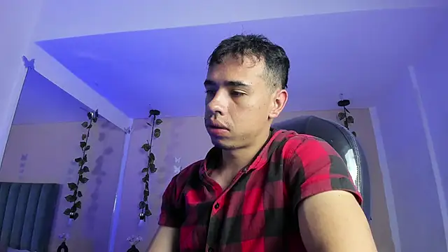 Muscle Scott online show from March 12, 1:52 pm