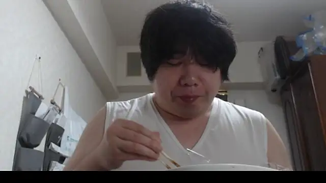 Snapshot of raterate555 chatting on October 26, 1:13 pm raterate555 online show from October 26, 1:13 pm