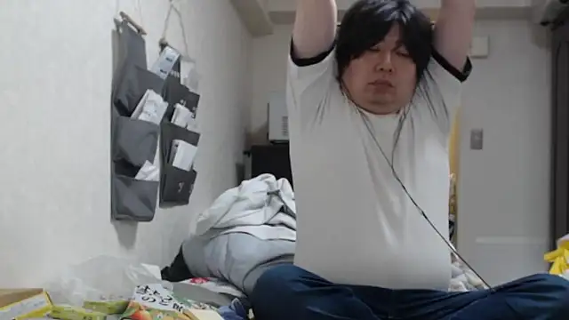 raterate555 online show from April 23, 12:29 pm