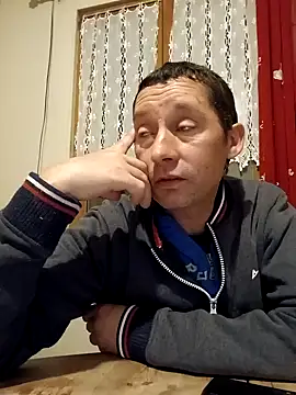 Snapshot of frederic198 chatting on October 2, 7:18 pm frederic198 online show from October 2, 7:18 pm