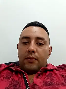 Snapshot of angelitocalientico chatting on October 2, 3:10 am angelitocalientico online show from October 2, 3:10 am