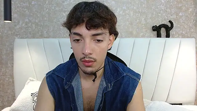 Snapshot of Jake_laraxxx chatting on September 21, 6:41 pm Jake laraxxx online show from September 21, 6:41 pm