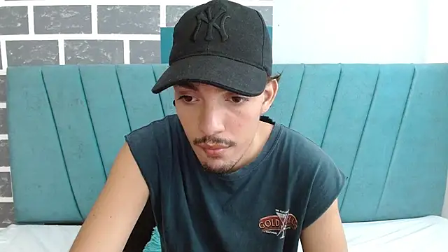Snapshot of Jake_laraxxx chatting on September 14, 6:21 pm Jake laraxxx online show from September 14, 6:21 pm
