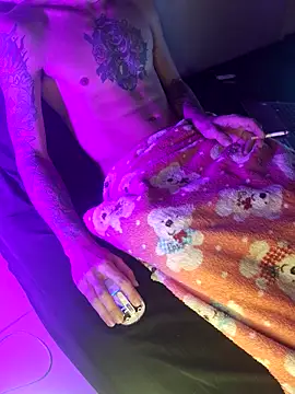 Skate012 online show from May 12, 4:32 am