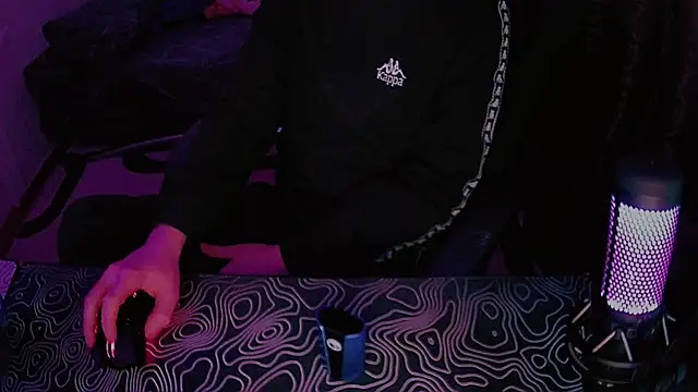 xXxHARDPORNxXx online show from April 28, 6:23 pm