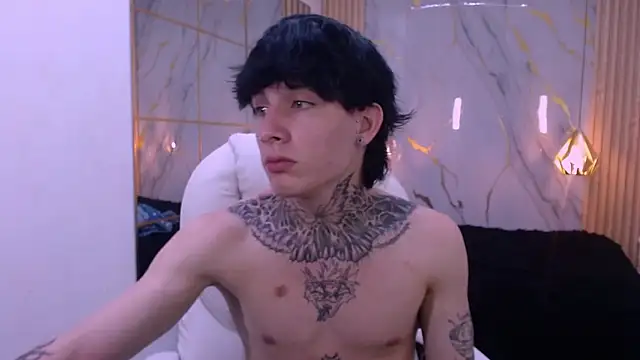 Iantwink18 online show from March 10, 4:29 am