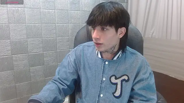 Iantwink18 online show from December 4, 4:52 am