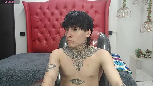 Iantwink18 online show from March 16, 5:44 am