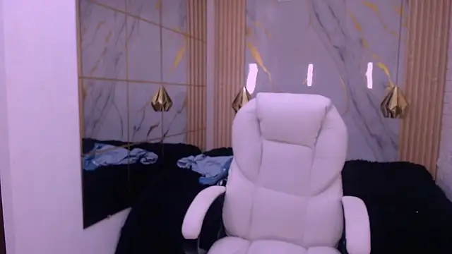 Iantwink18 online show from March 14, 3:35 am