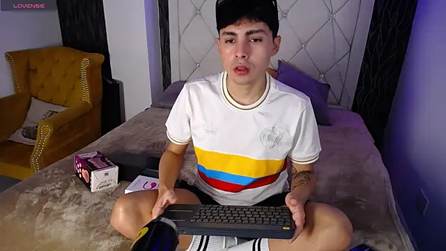 SamuFOXXX online show from September 9, 8:41 pm