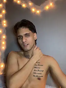 Marvinhenao91 online show from October 7, 4:05 am