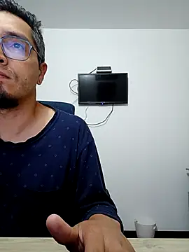 Snapshot of eduardohot15_80 chatting on September 14, 8:38 am eduardohot15 80 online show from September 14, 8:38 am
