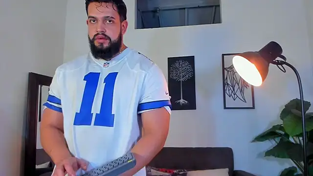 Justin kingX7 online show from June 8, 4:02 am