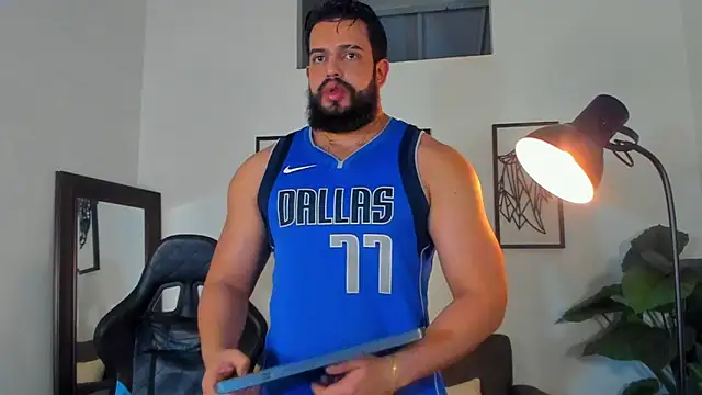 Justin kingX7 online show from June 18, 6:04 am