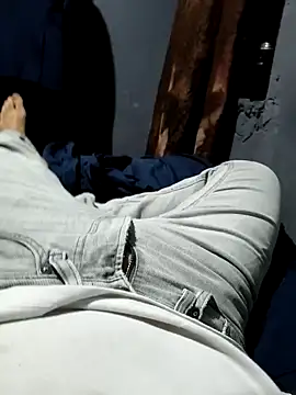 Snapshot of Aaia93 chatting on October 26, 11:56 am Aaia93 online show from October 26, 11:56 am