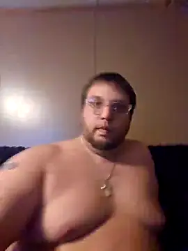 Snapshot of goons352 chatting on September 21, 9:59 pm goons352 online show from September 21, 9:59 pm