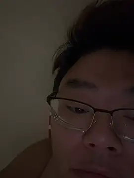 Kevinchung1 online show from March 22, 9:36 am