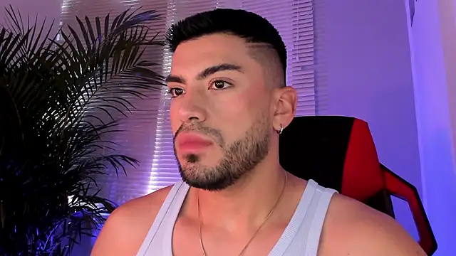 Alexander Diiaz online show from September 24, 2:37 pm