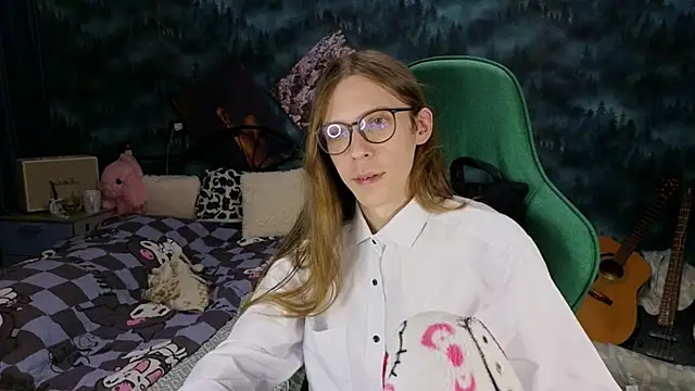 artass2 online show from October 4, 10:58 pm