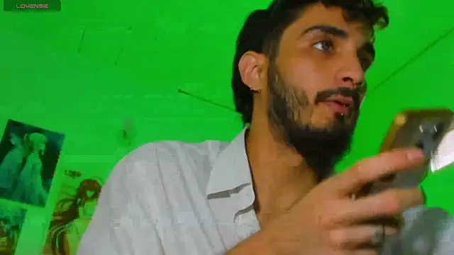 LovexJuxn  online show from January 8, 3:17 pm