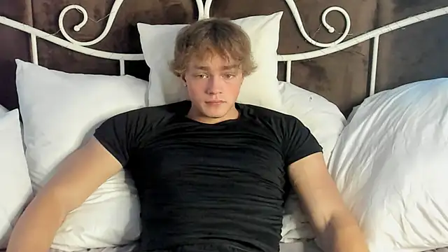 Snapshot of ChaseMuscular chatting on October 2, 10:52 am ChaseMuscular online show from October 2, 10:52 am