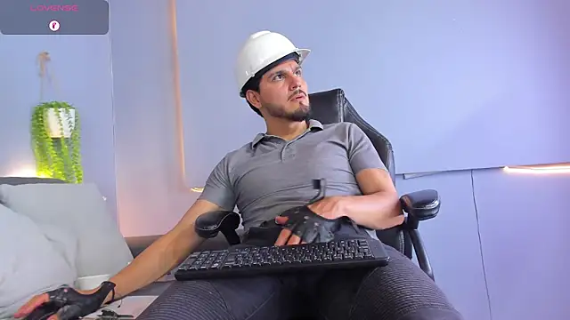 Snapshot of JaackDick_ chatting on September 10, 1:54 pm JaackDick online show from September 10, 1:54 pm