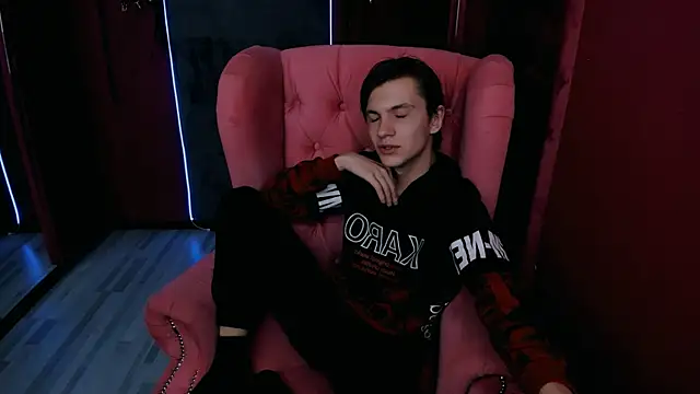 OttoWilliams online show from October 25, 8:21 pm