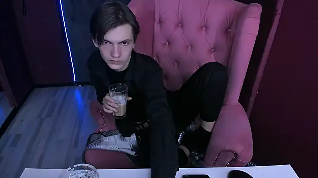 OttoWilliams online show from October 22, 8:45 pm