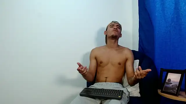 Snapshot of seth_bigdick chatting on September 13, 7:59 pm seth bigdick online show from September 13, 7:59 pm