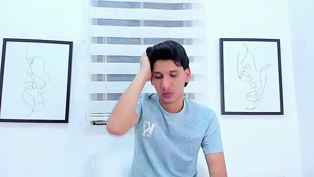 Snapshot of axel_alvareez chatting on September 23, 3:17 am axel alvareez online show from September 23, 3:17 am