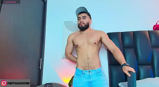 ThiagoHunk online show from May 10, 5:09 am