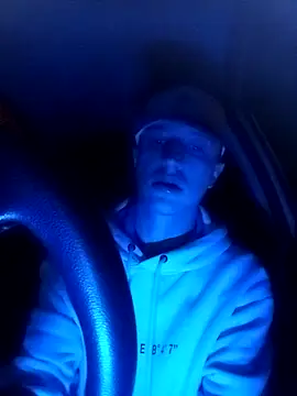 DebutingPathway online show from October 22, 9:57 am