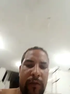 PauMolao85 online show from December 21, 6:38 pm