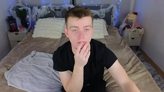 happy de1mos online show from November 1, 9:30 pm